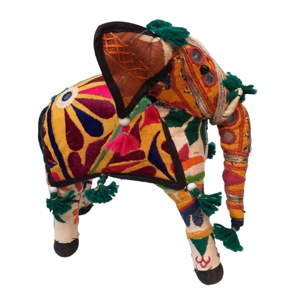 Vintage 1950's Anglo Raj‎ Handmade Embroidered Stuffed Elephant Folk Art - Picture 1 of 11